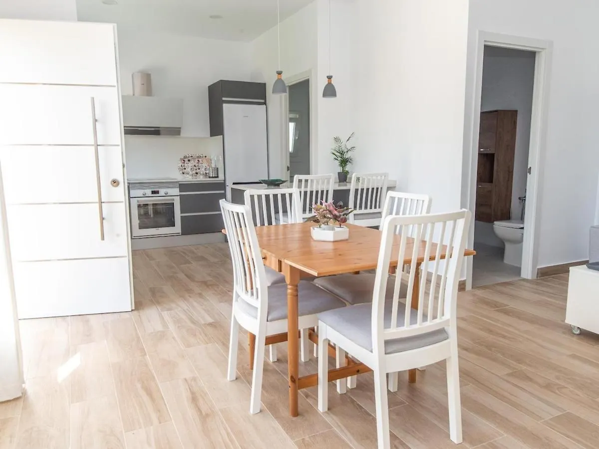 Lightbooking Blanca Paloma Apartment